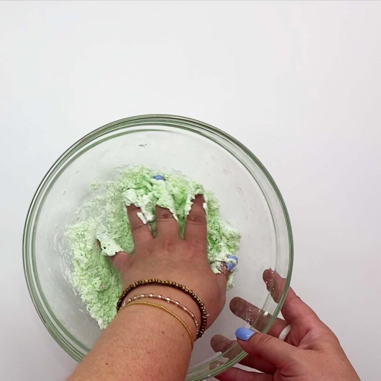 Cornstarch dough mixing